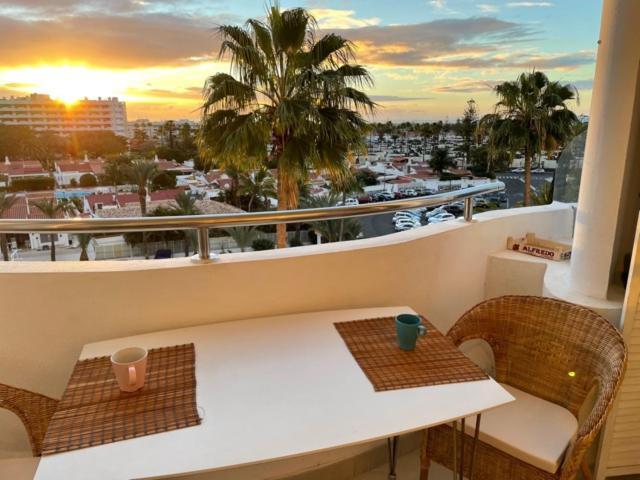 Lovely Appartment With A Sunny Large Balcony Maspalomas  Exterior photo